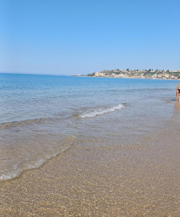 Casa Vacanze Montereale レアルモンテ エクステリア 写真